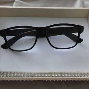 Stylish Black Reader Glasses +1.00